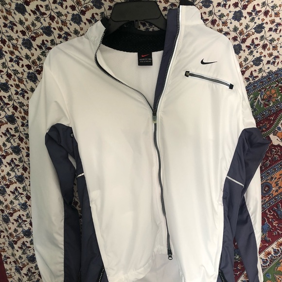 hoodless jacket nike